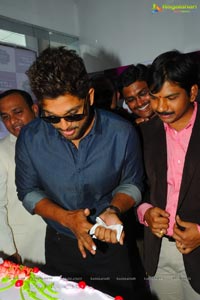 Allu Arjun Lot Mobiles