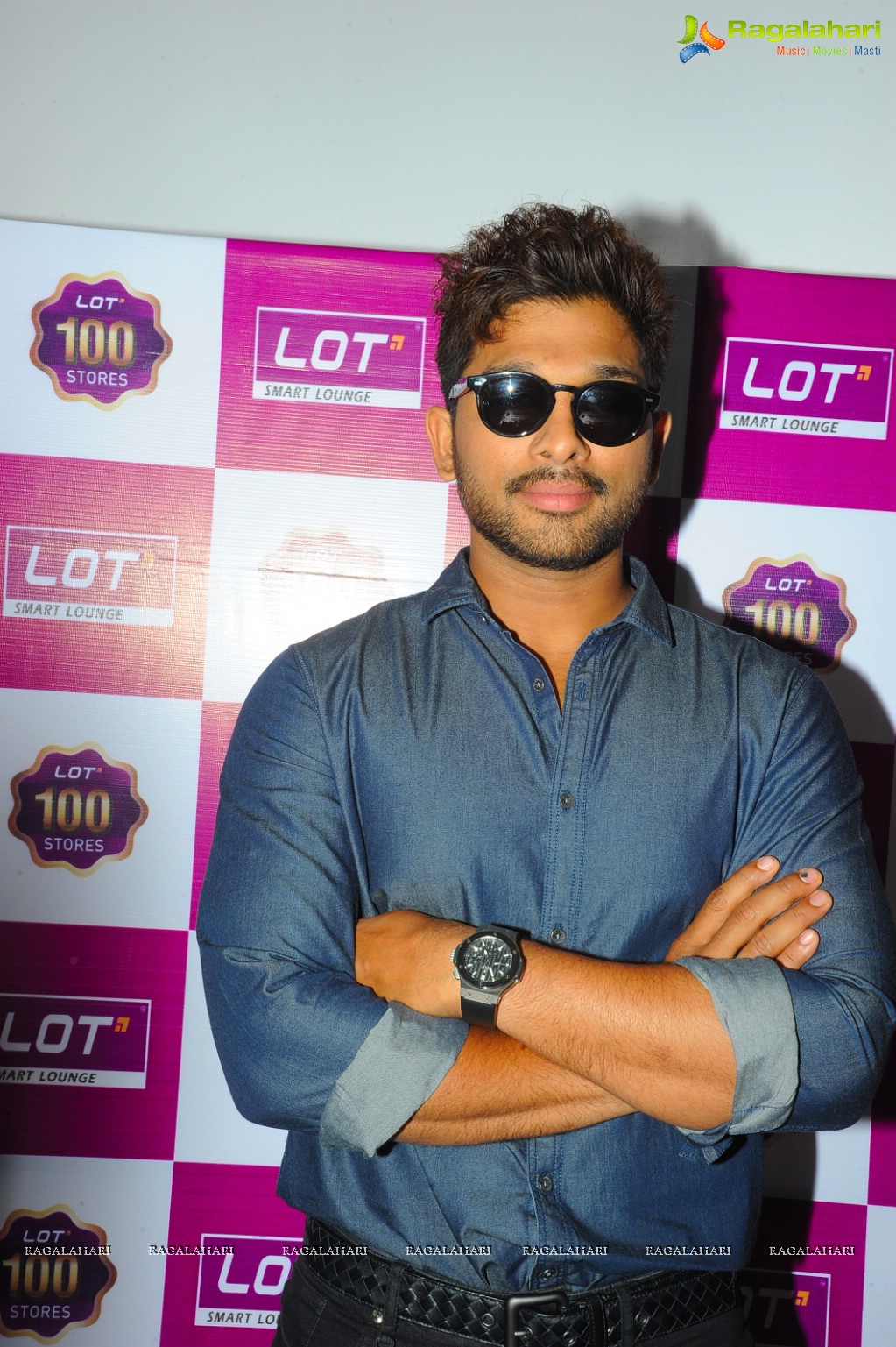 Allu Arjun launches Lot Mobiles 100th Store in Hyderabad