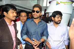 Allu Arjun Lot Mobiles