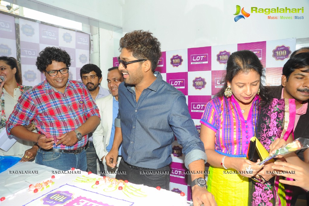 Allu Arjun launches Lot Mobiles 100th Store in Hyderabad
