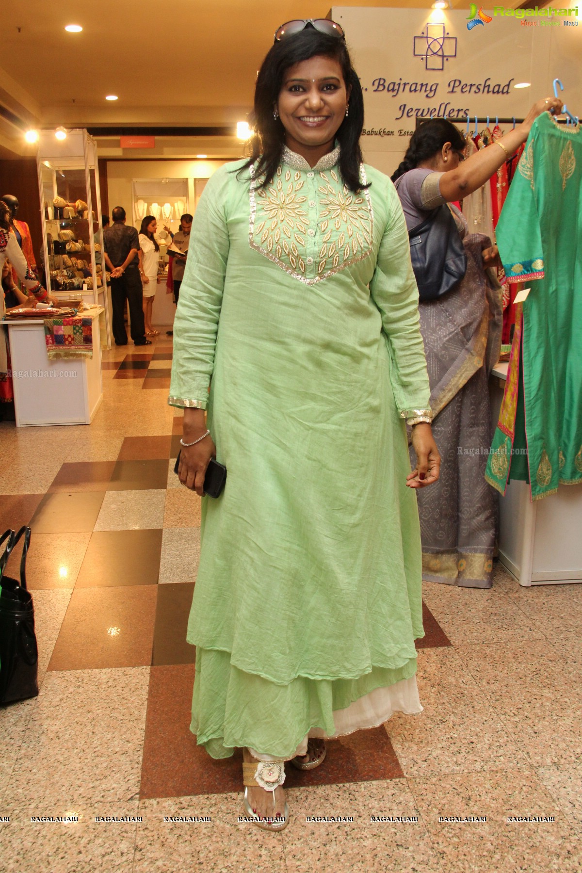 Araaish Hyderabad by Samia Alam & Swathi Kilaru (Aug. 2014)