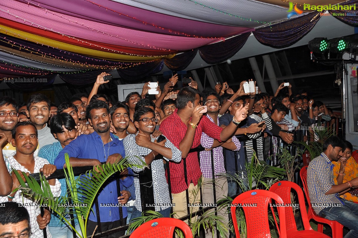 Regina Cassandra at BIG Green Ganesha 2014