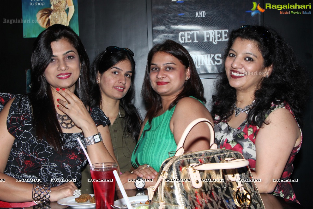 Charmers Day Party at Tap Lounge, Hyderabad (Sep. 2, 2014)