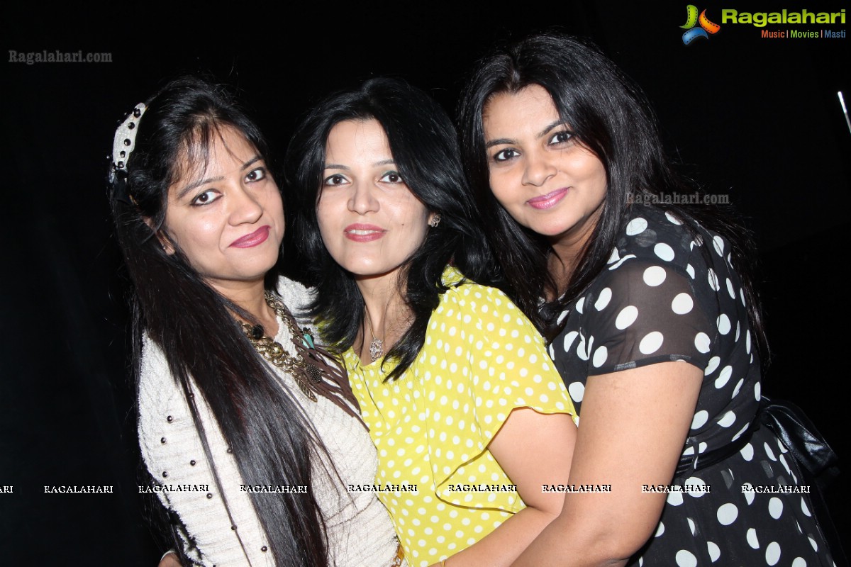 Charmers Day Party at Tap Lounge, Hyderabad (Sep. 2, 2014)