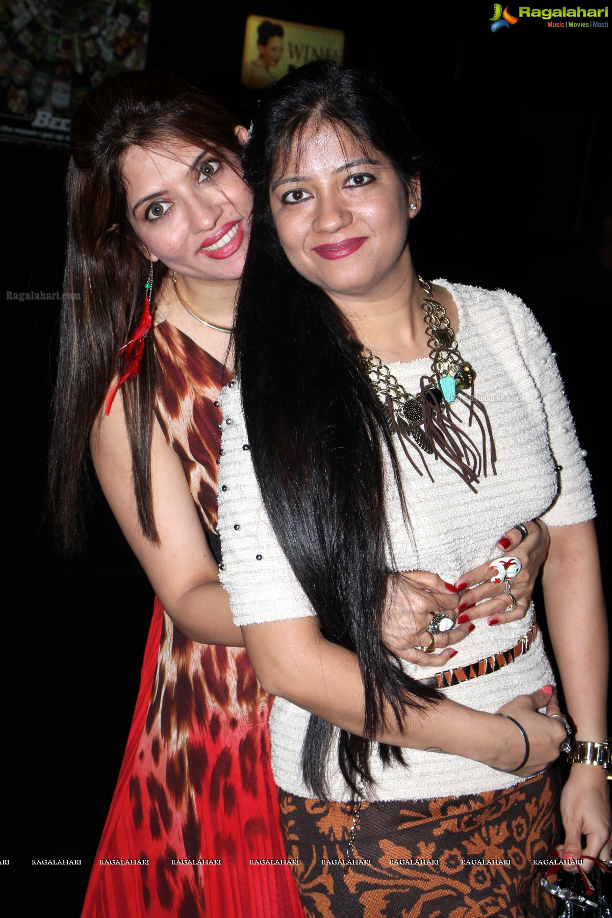 Charmers Day Party at Tap Lounge, Hyderabad (Sep. 2, 2014)