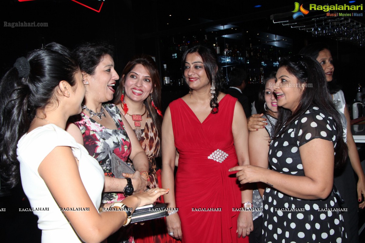 Charmers Day Party at Tap Lounge, Hyderabad (Sep. 2, 2014)