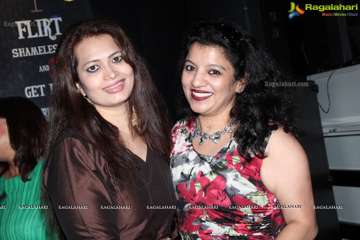 Charmers Day Party at Tap Lounge, Hyderabad (Sep. 2, 2014)