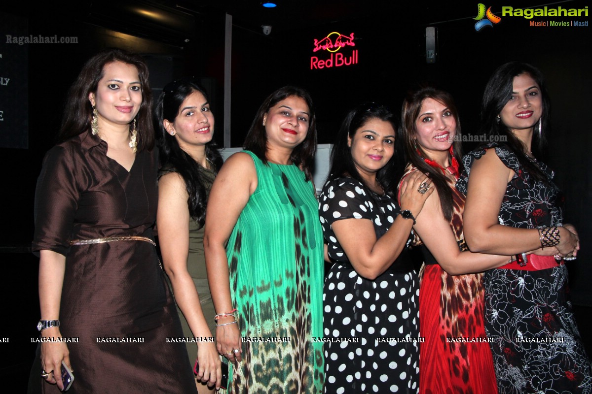 Charmers Day Party at Tap Lounge, Hyderabad (Sep. 2, 2014)