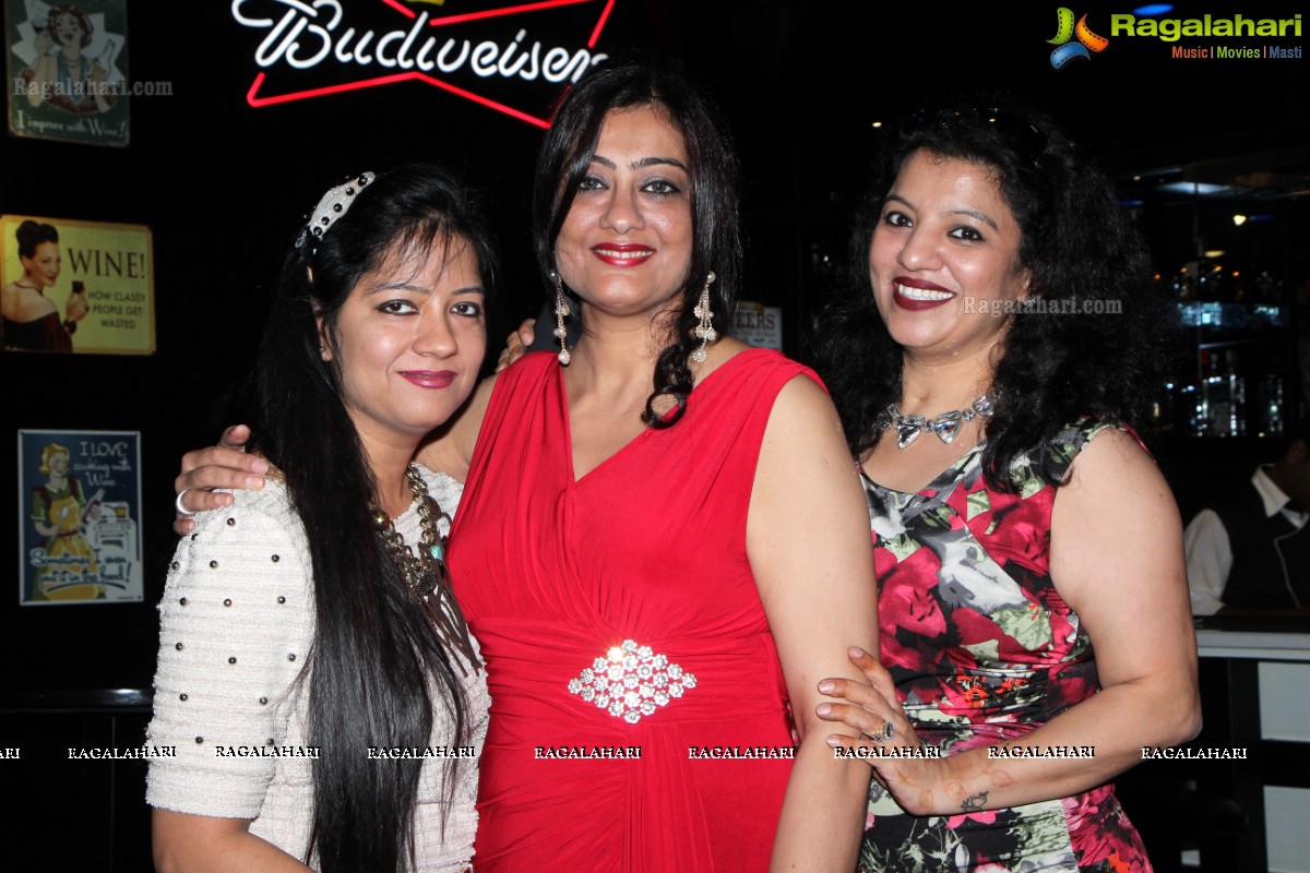 Charmers Day Party at Tap Lounge, Hyderabad (Sep. 2, 2014)