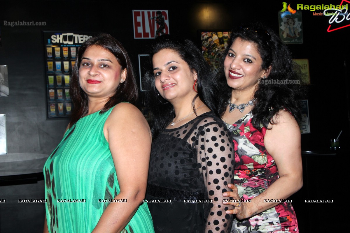 Charmers Day Party at Tap Lounge, Hyderabad (Sep. 2, 2014)