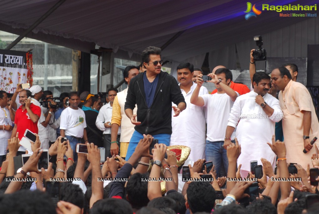 Bolly Celebs at Dahi Handi 2014 Celebrations of MNS leader Ram Kadam