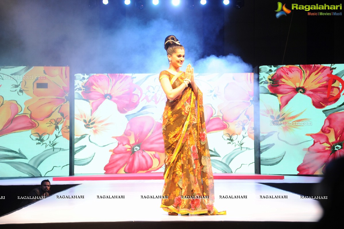 Surat Dreams - Fashion Thrills Fashion Show at HICC, Novotel, Hyderabad (Day 2)