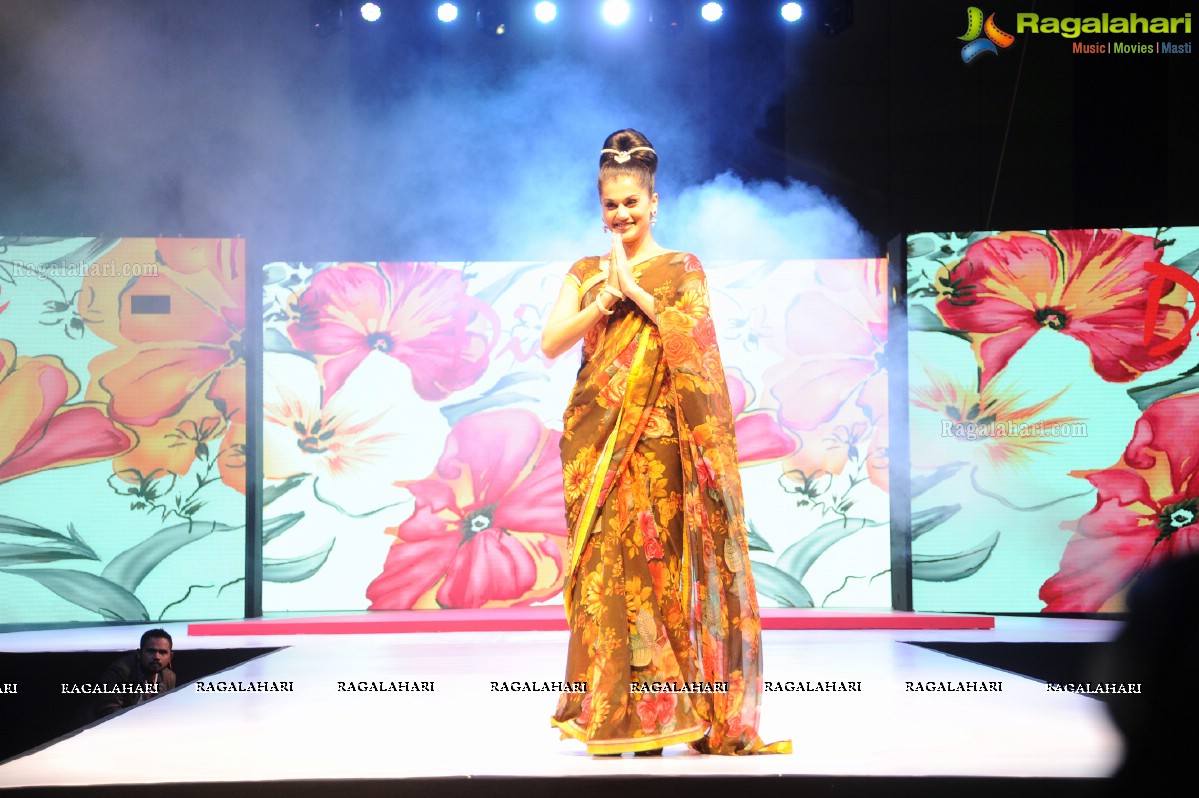 Surat Dreams - Fashion Thrills Fashion Show at HICC, Novotel, Hyderabad (Day 2)