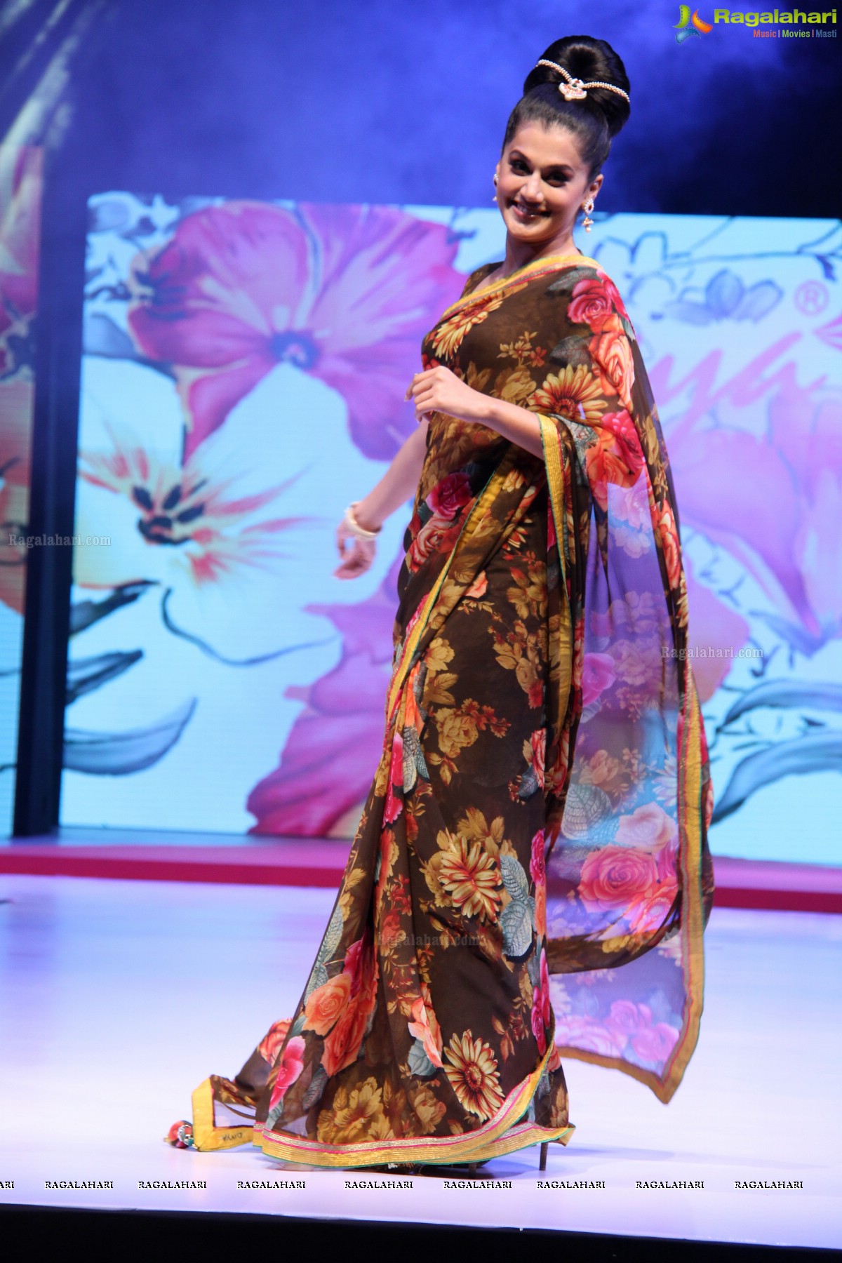 Surat Dreams - Fashion Thrills Fashion Show at HICC, Novotel, Hyderabad (Day 2)