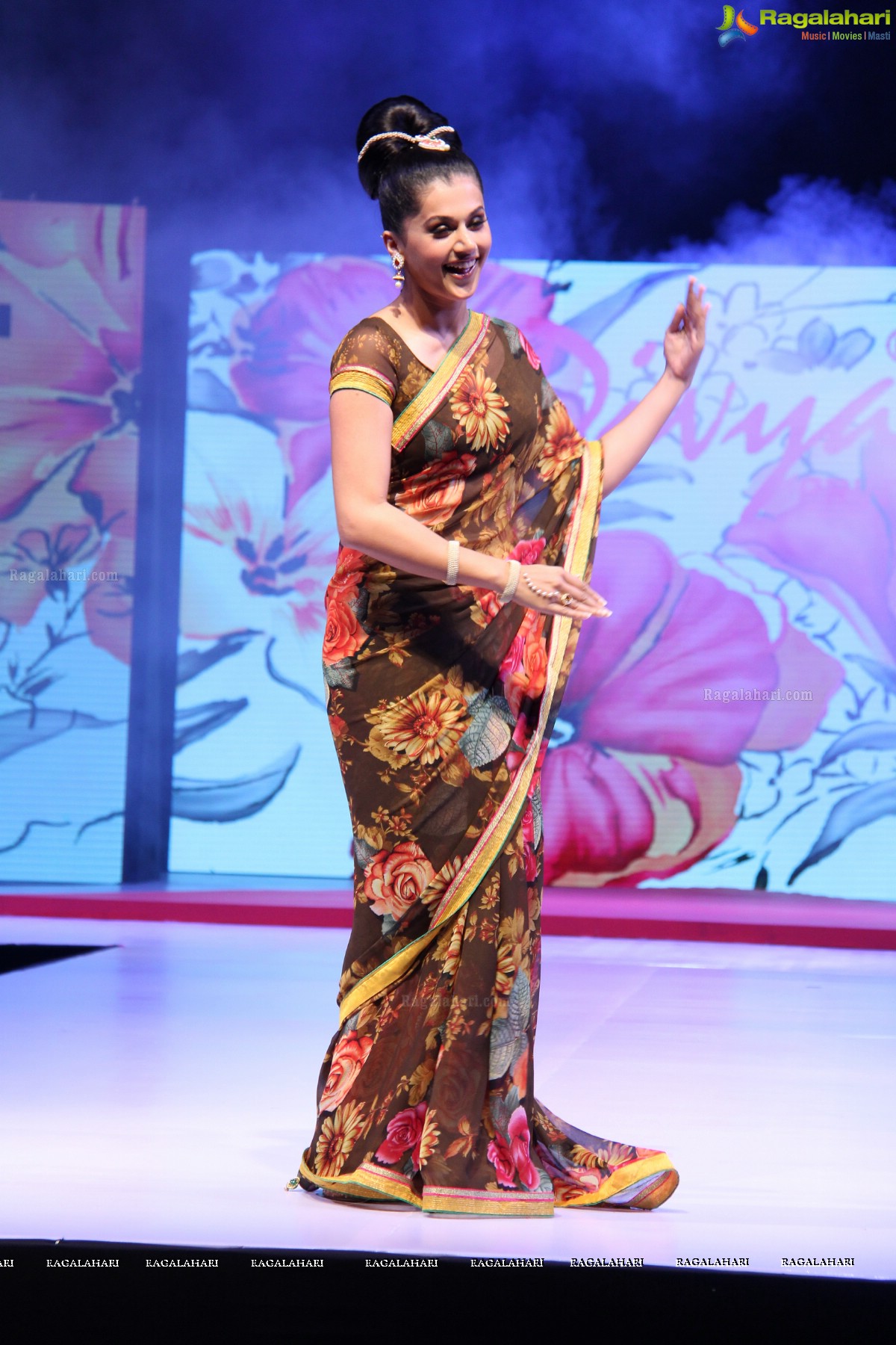 Surat Dreams - Fashion Thrills Fashion Show at HICC, Novotel, Hyderabad (Day 2)