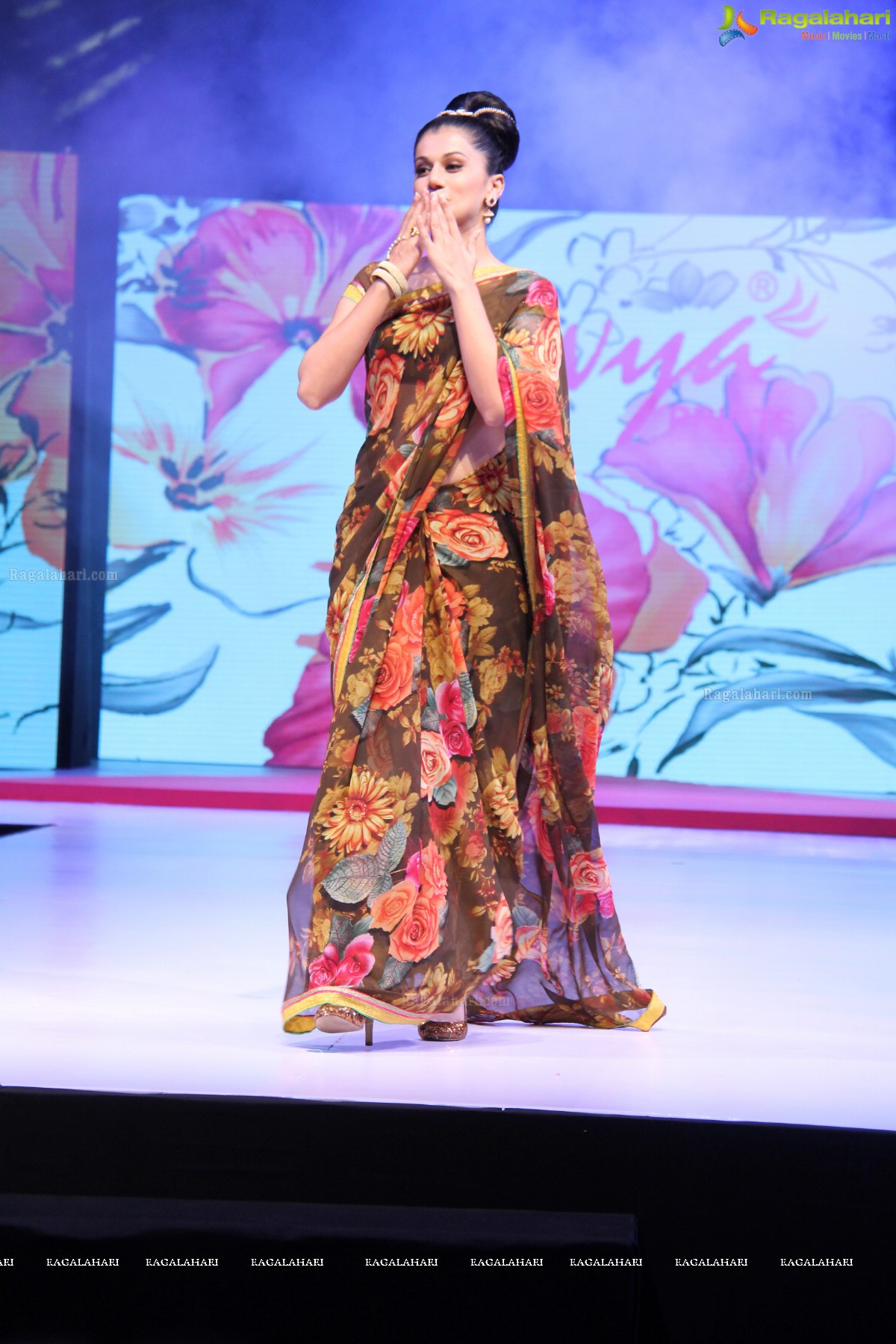 Surat Dreams - Fashion Thrills Fashion Show at HICC, Novotel, Hyderabad (Day 2)