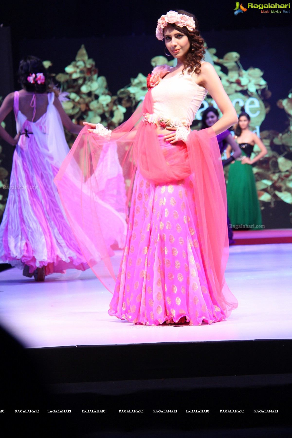 Surat Dreams - Fashion Thrills Fashion Show at HICC, Novotel, Hyderabad (Day 2)