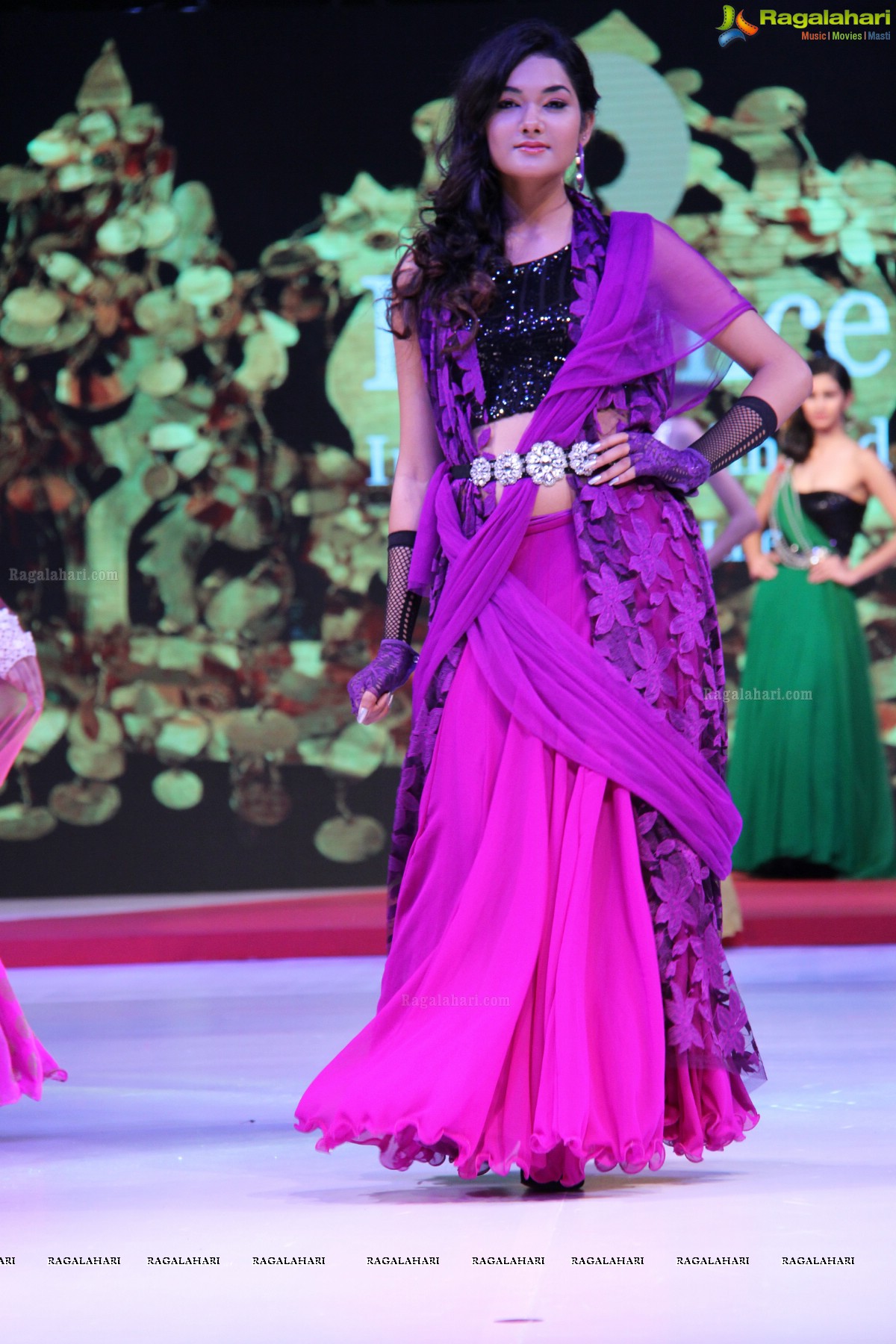 Surat Dreams - Fashion Thrills Fashion Show at HICC, Novotel, Hyderabad (Day 2)