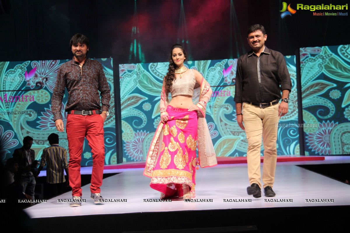 Surat Dreams - Fashion Thrills Fashion Show at HICC, Novotel, Hyderabad (Day 2)