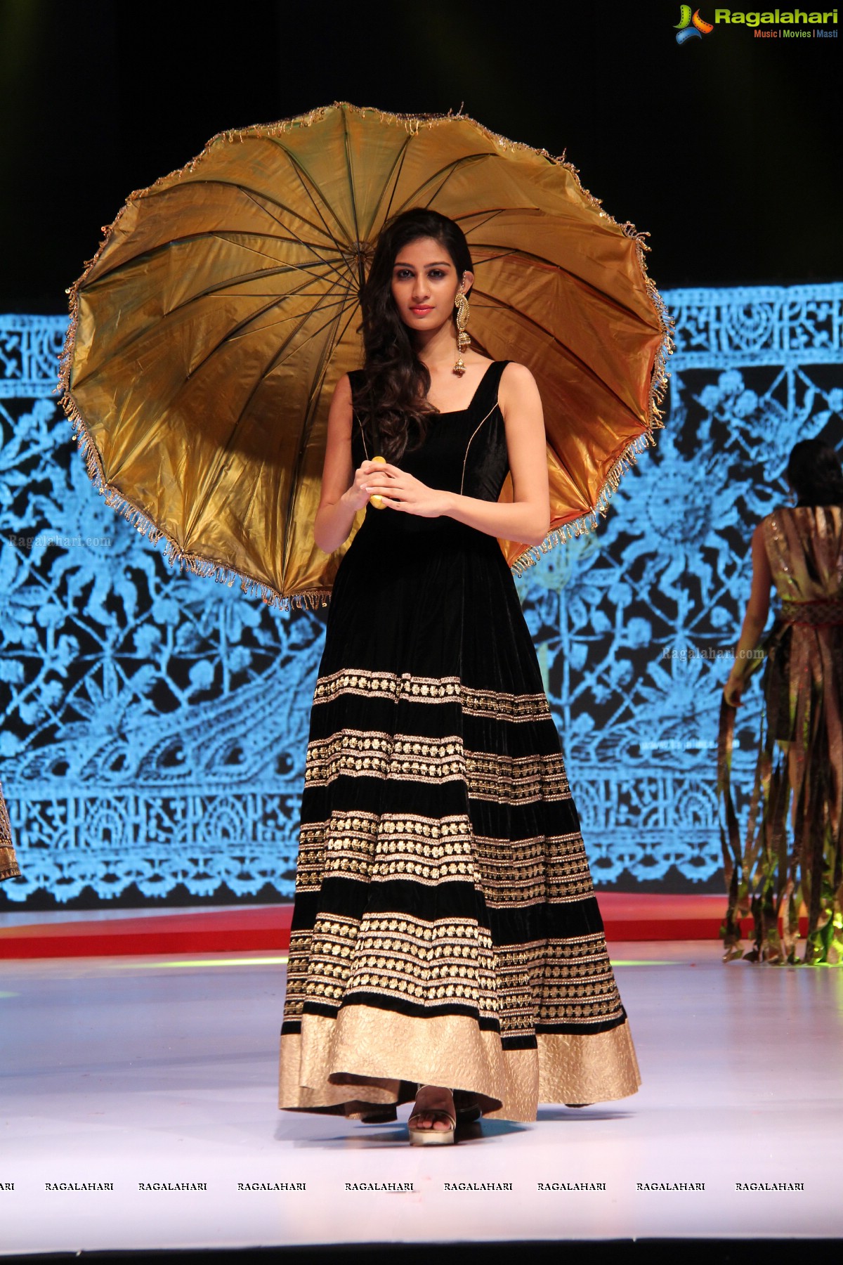 Surat Dreams - Fashion Thrills Fashion Show at HICC, Novotel, Hyderabad (Day 2)