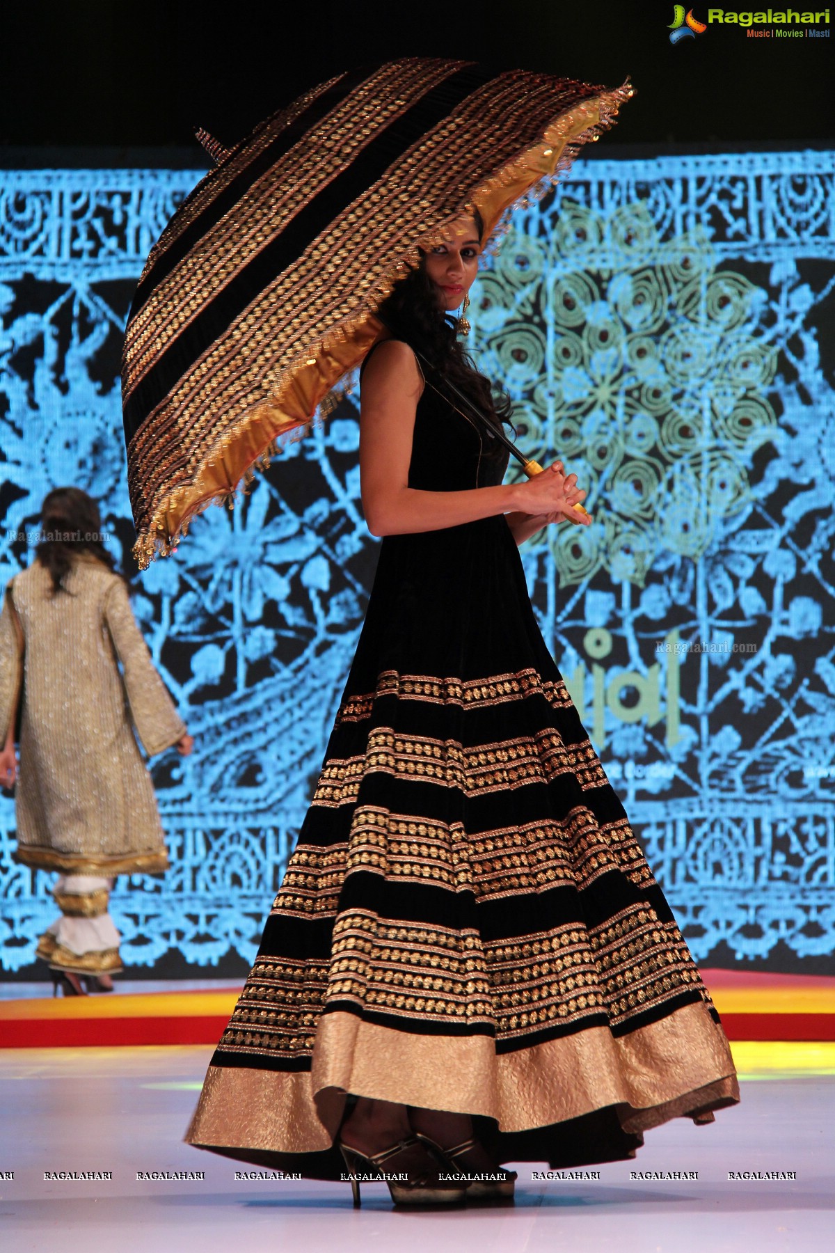 Surat Dreams - Fashion Thrills Fashion Show at HICC, Novotel, Hyderabad (Day 2)