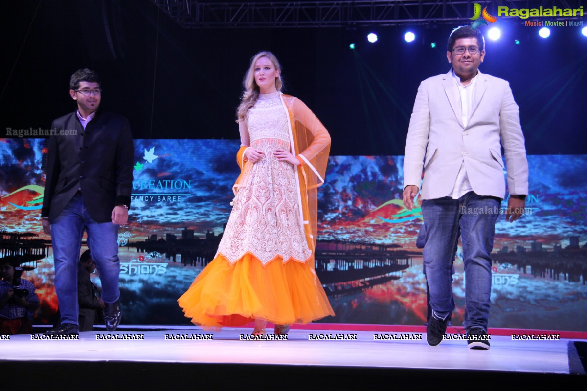 Surat Dreams - Fashion Thrills Fashion Show at HICC, Novotel, Hyderabad