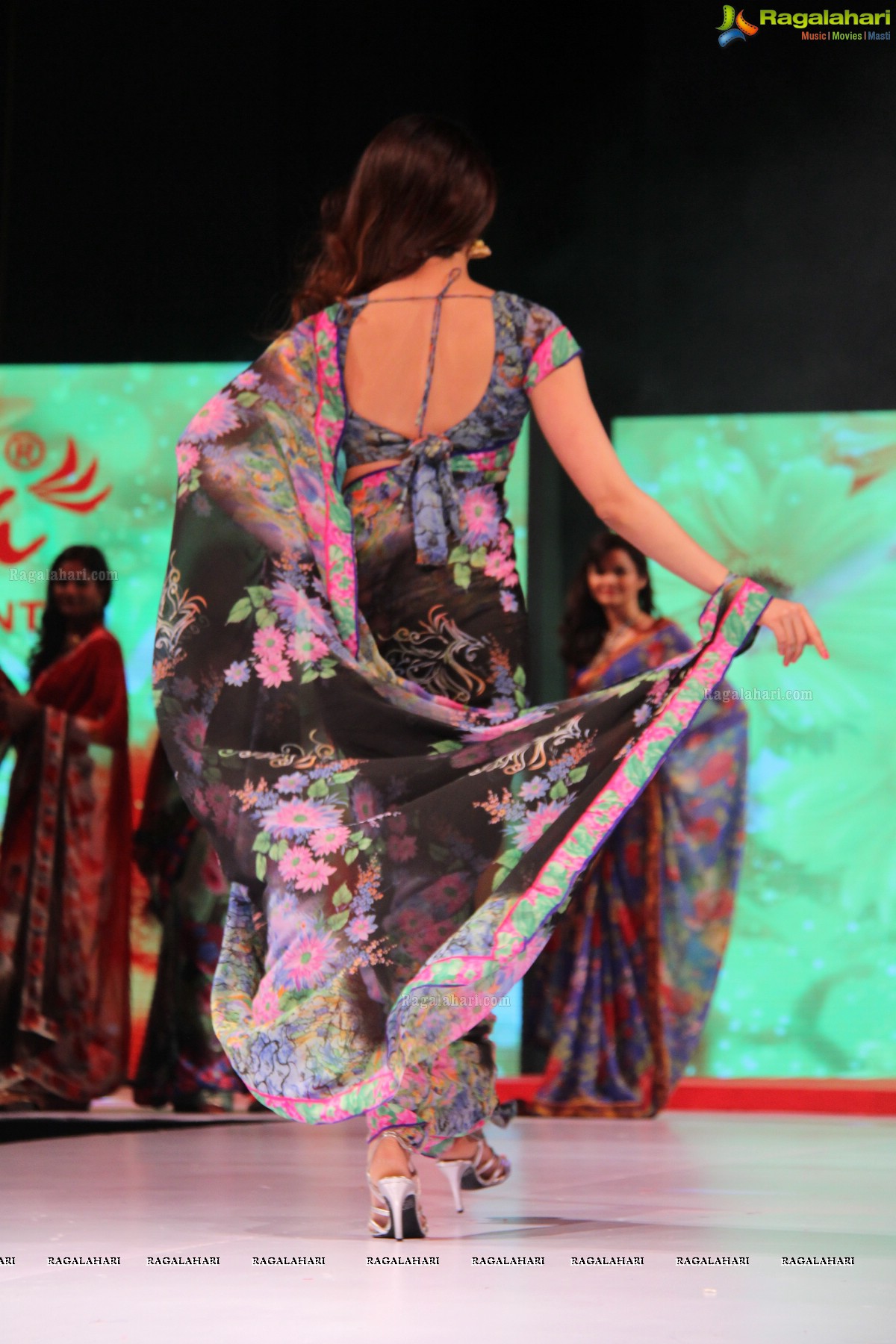 Surat Dreams - Fashion Thrills Fashion Show at HICC, Novotel, Hyderabad