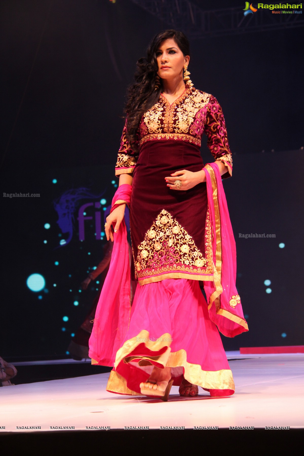 Surat Dreams - Fashion Thrills Fashion Show at HICC, Novotel, Hyderabad