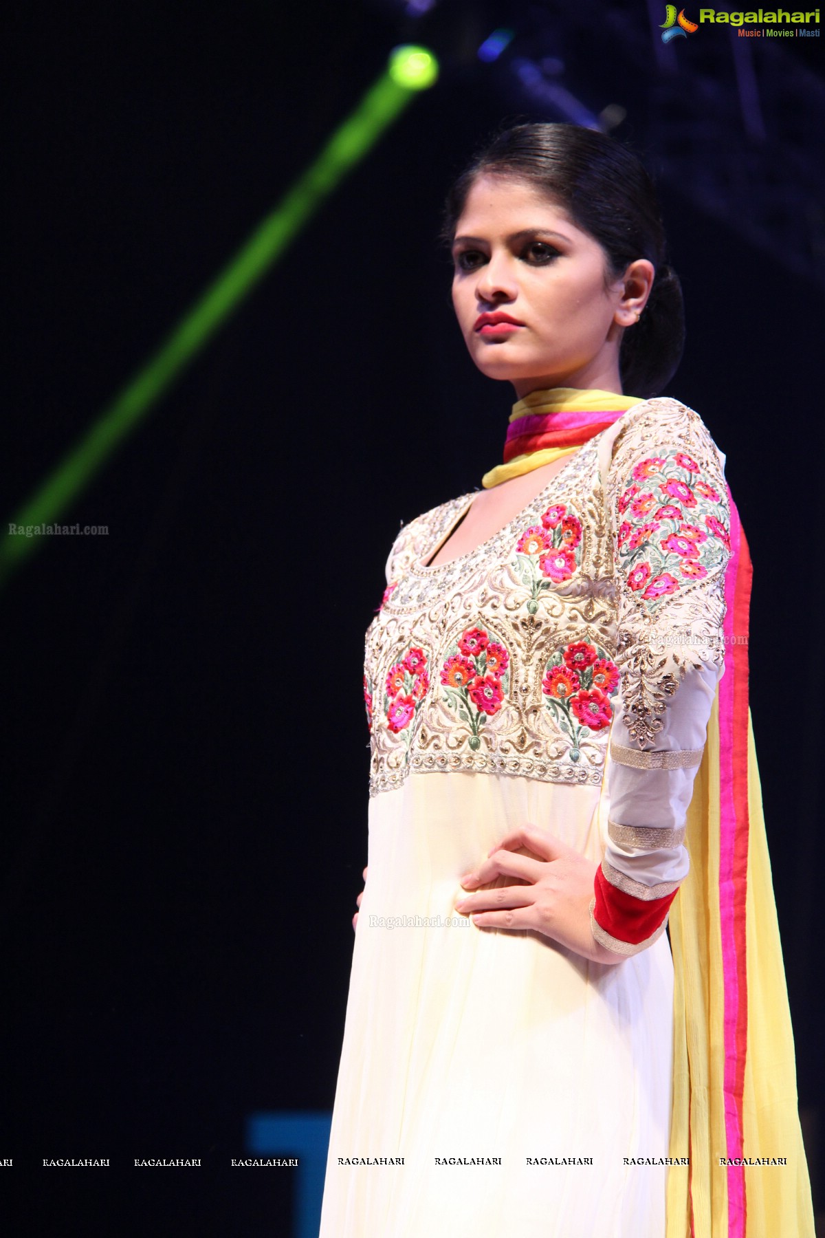 Surat Dreams - Fashion Thrills Fashion Show at HICC, Novotel, Hyderabad