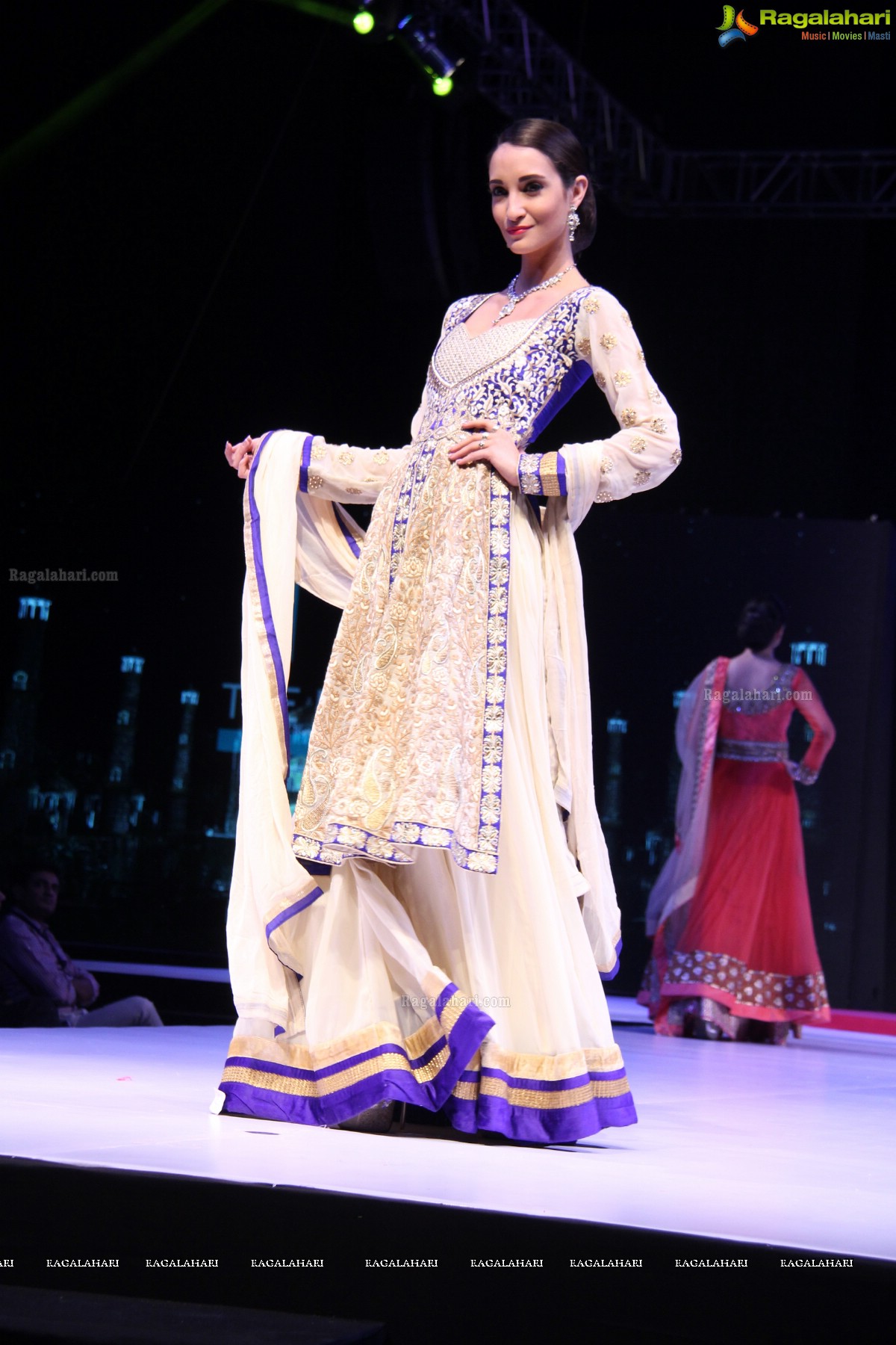 Surat Dreams - Fashion Thrills Fashion Show at HICC, Novotel, Hyderabad