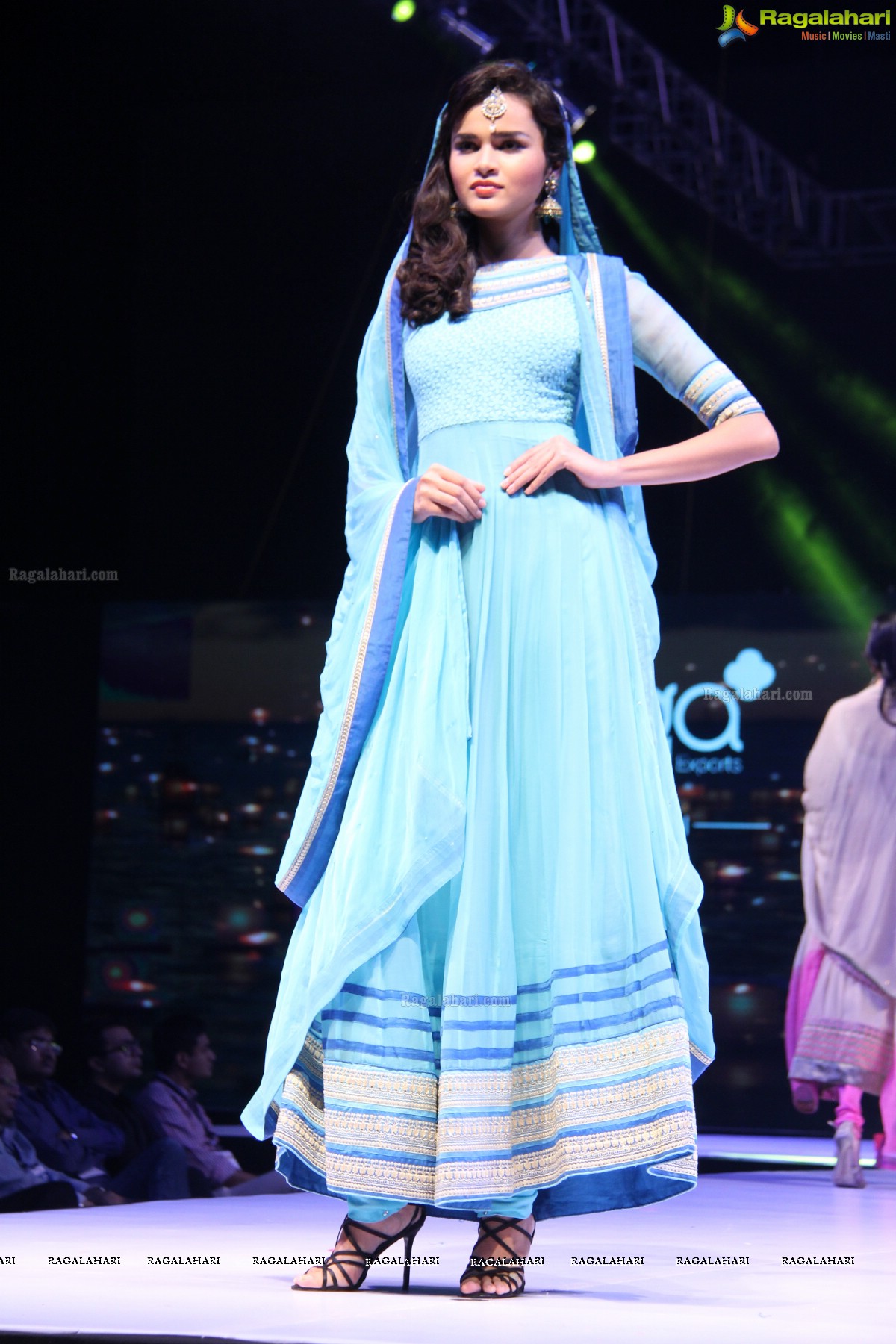 Surat Dreams - Fashion Thrills Fashion Show at HICC, Novotel, Hyderabad