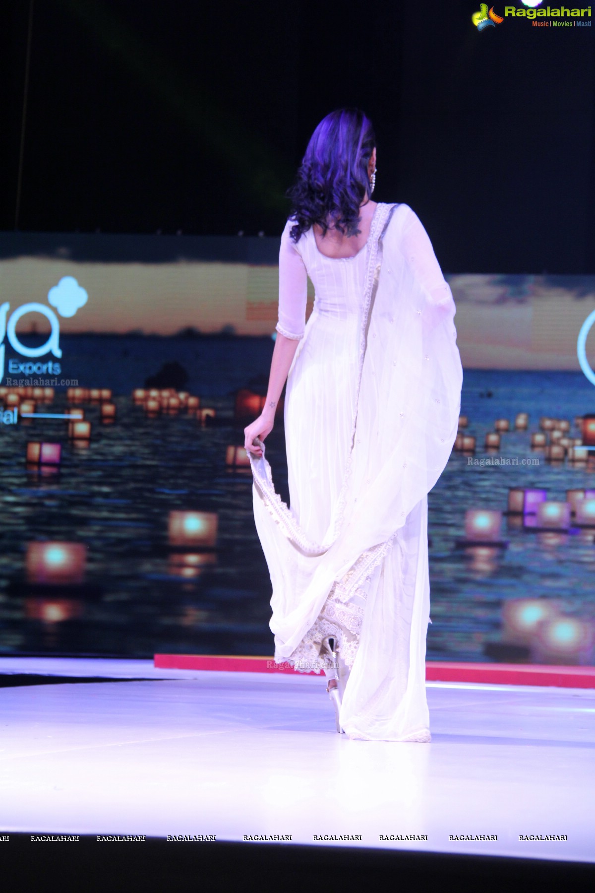 Surat Dreams - Fashion Thrills Fashion Show at HICC, Novotel, Hyderabad