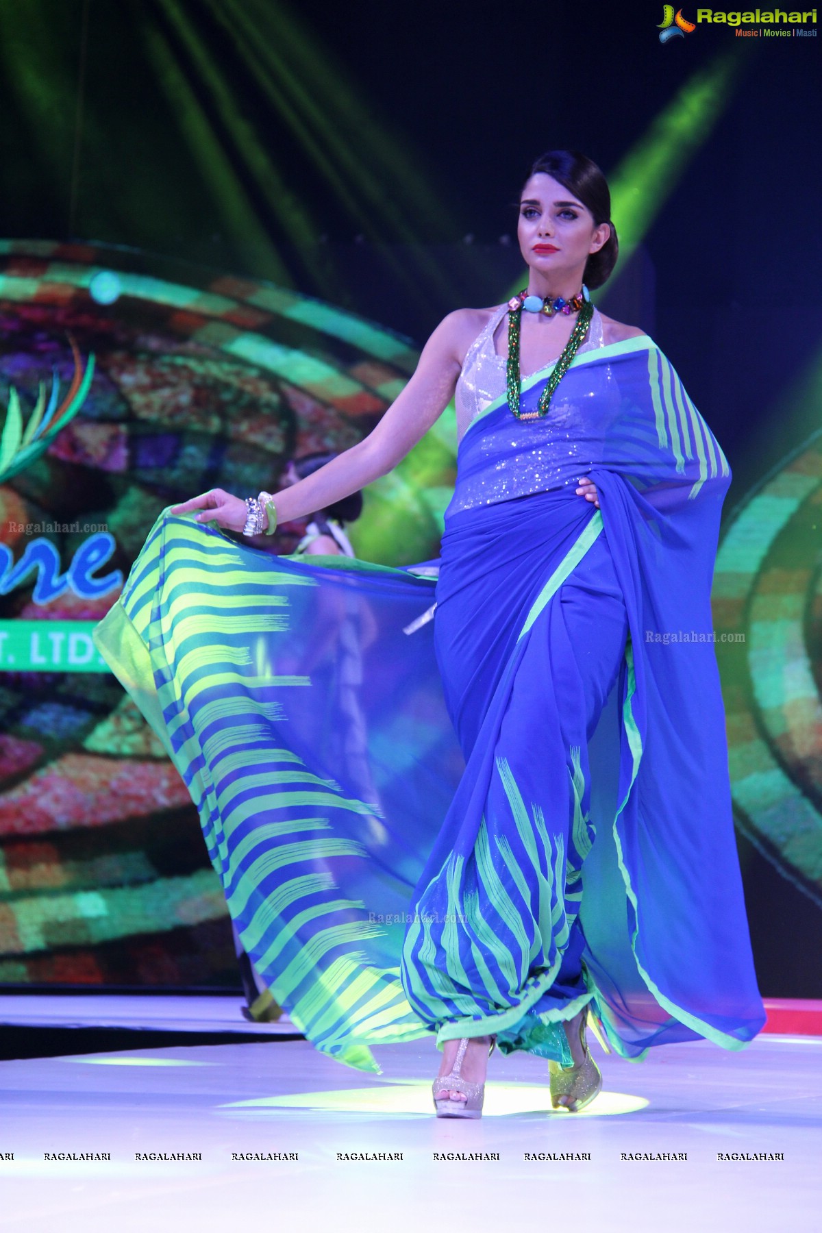 Surat Dreams - Fashion Thrills Fashion Show at HICC, Novotel, Hyderabad