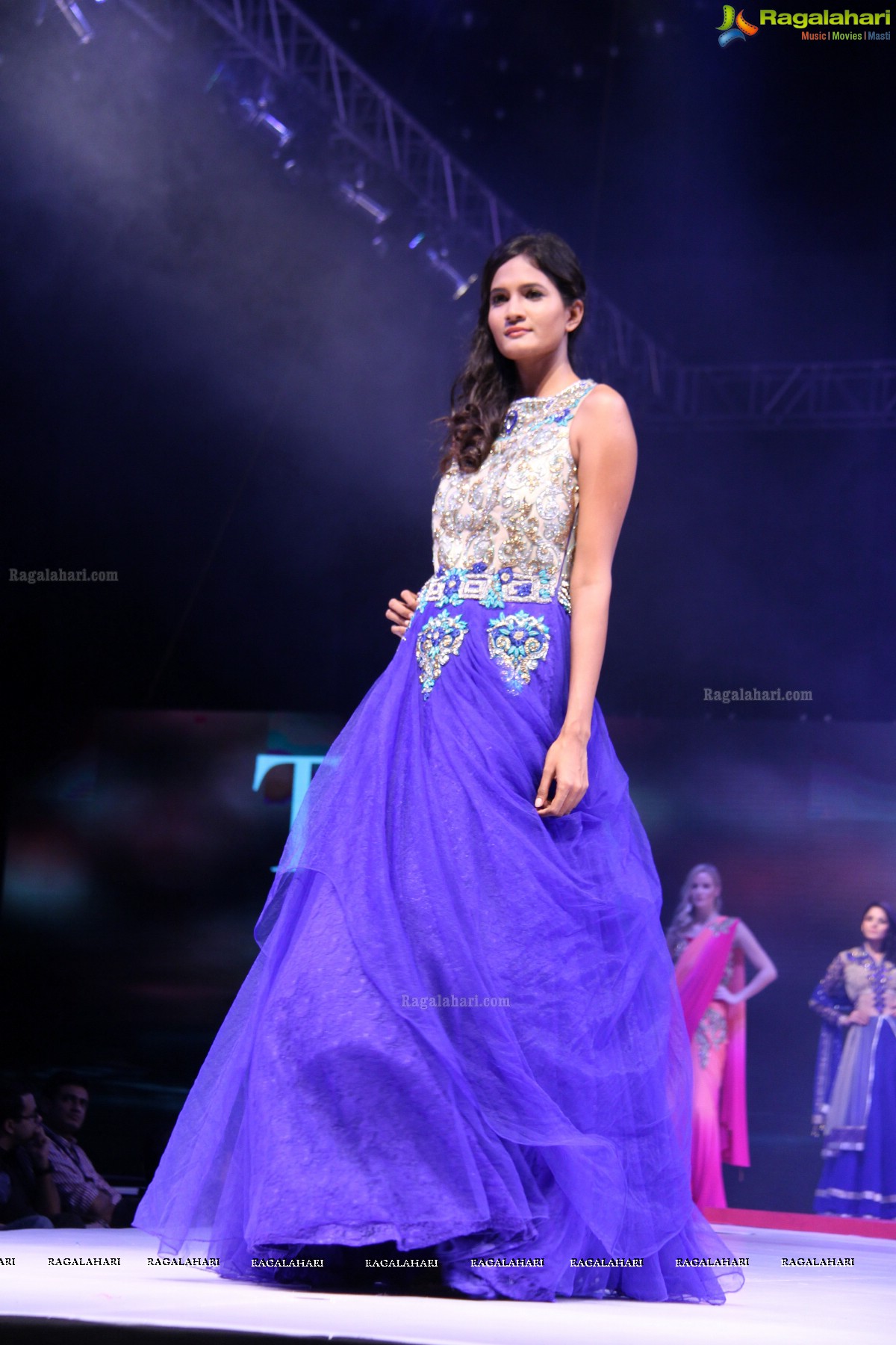 Surat Dreams - Fashion Thrills Fashion Show at HICC, Novotel, Hyderabad