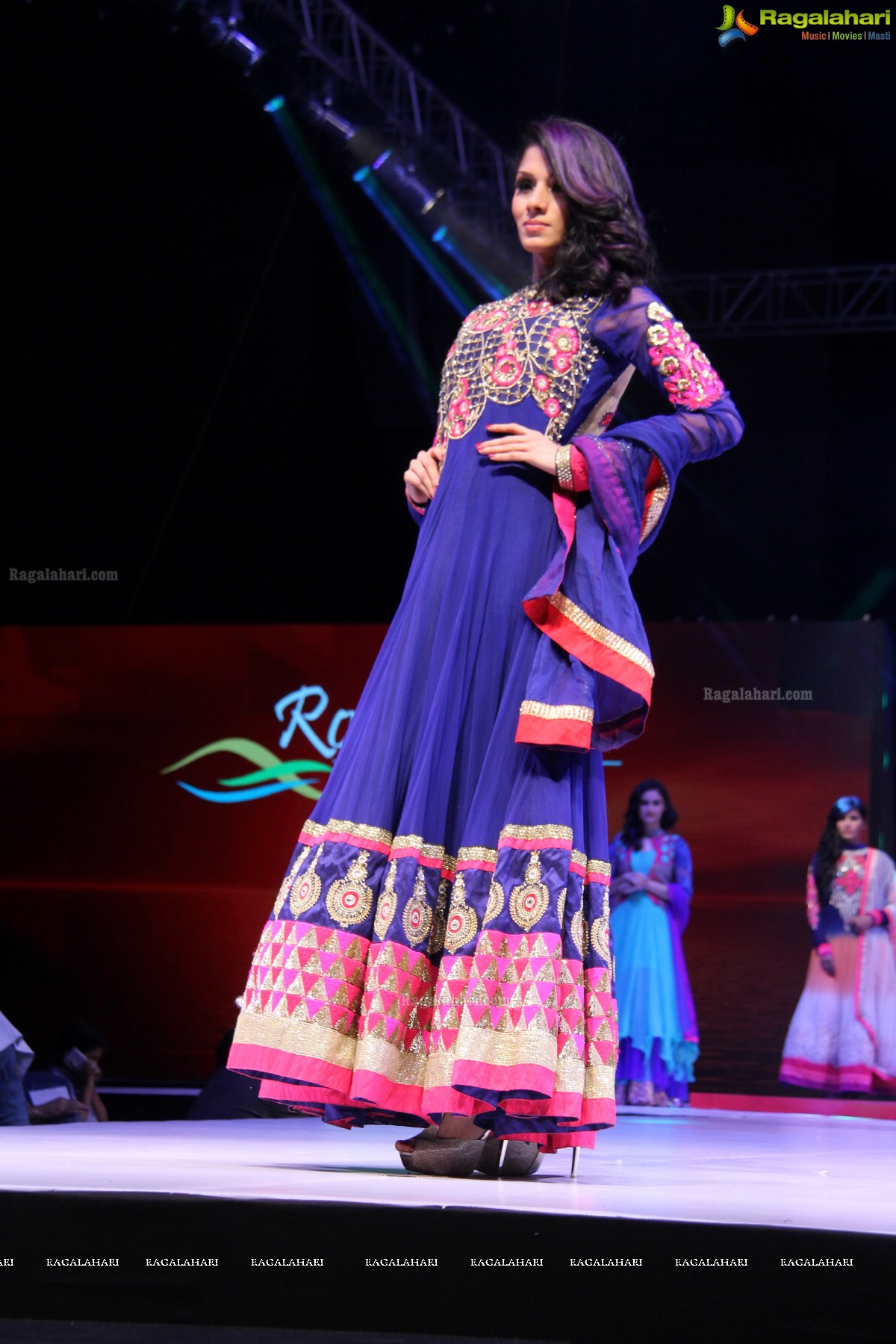 Surat Dreams - Fashion Thrills Fashion Show at HICC, Novotel, Hyderabad