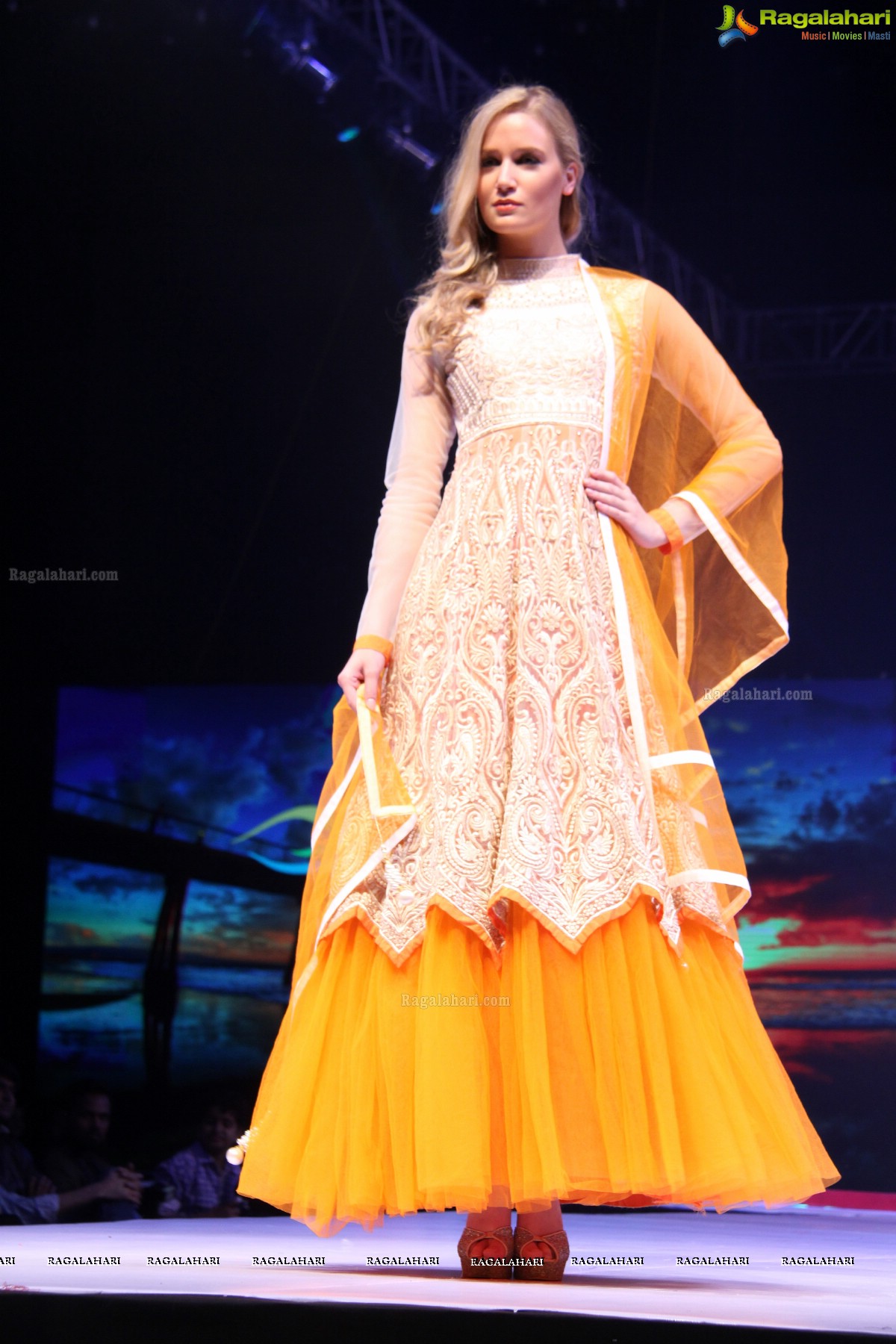 Surat Dreams - Fashion Thrills Fashion Show at HICC, Novotel, Hyderabad