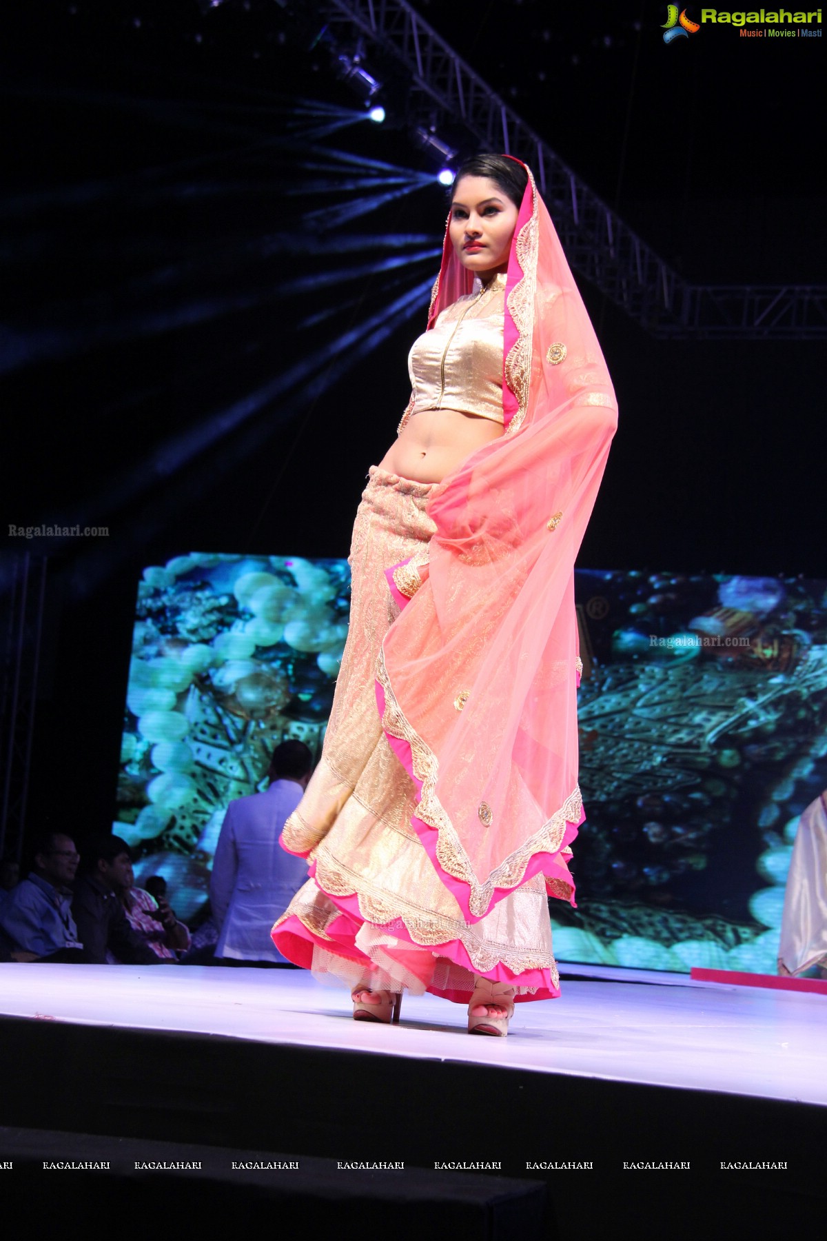 Surat Dreams - Fashion Thrills Fashion Show at HICC, Novotel, Hyderabad