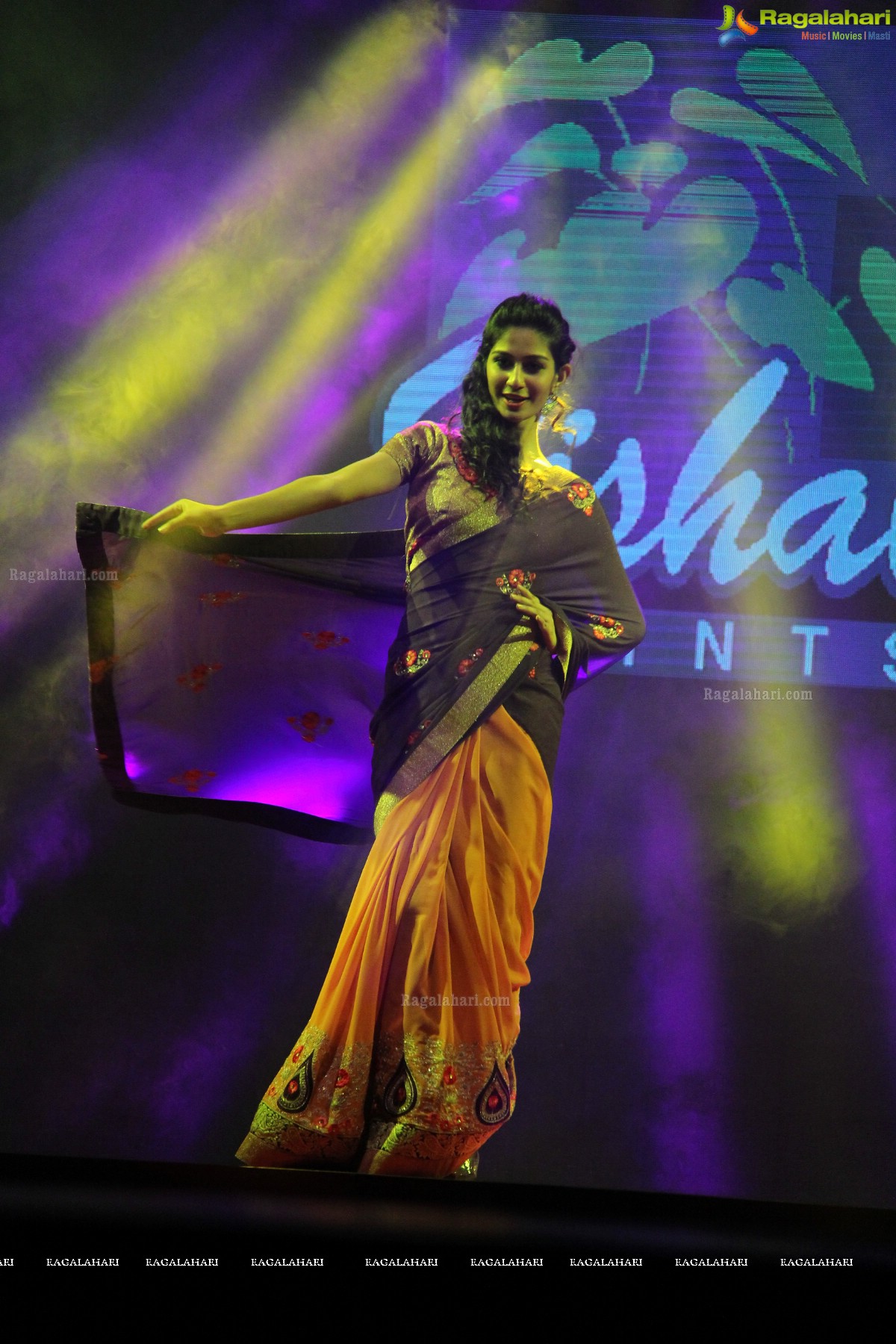 Surat Dreams - Fashion Thrills Fashion Show at HICC, Novotel, Hyderabad