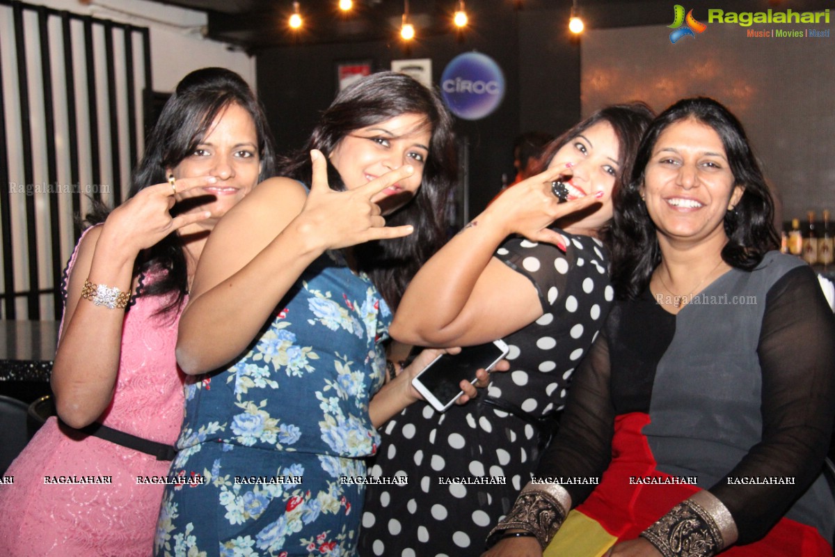 Friendz Forever Party by Simran Solaki at B&C, Hyderabad (Aug. 6, 2014)