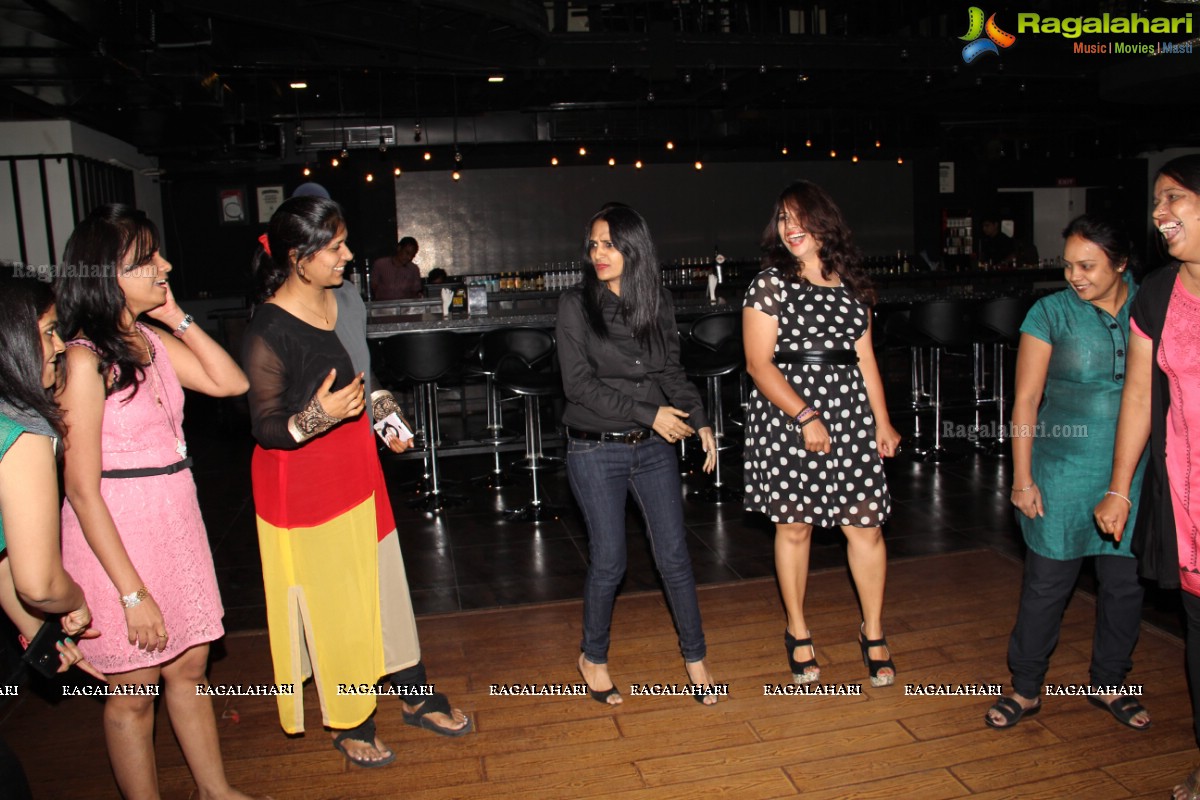 Friendz Forever Party by Simran Solaki at B&C, Hyderabad (Aug. 6, 2014)