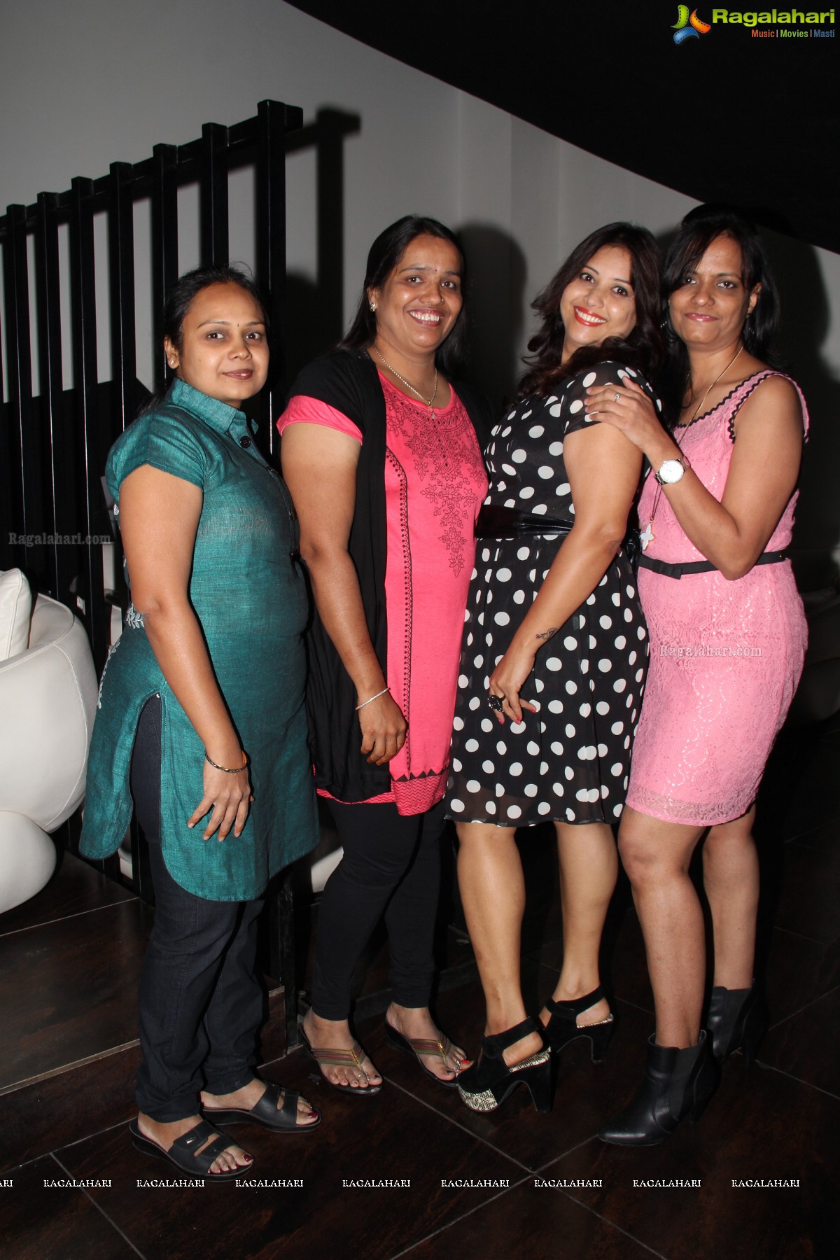 Friendz Forever Party by Simran Solaki at B&C, Hyderabad (Aug. 6, 2014)