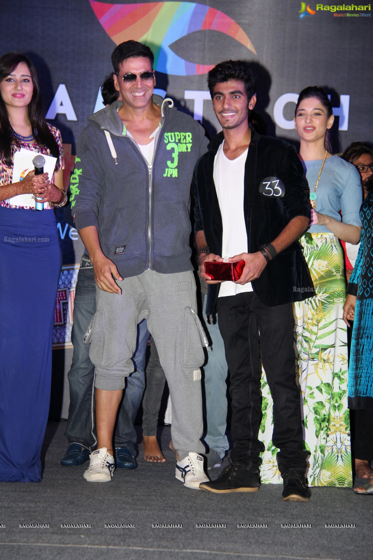 Hamstech Freshers Ball 2014 with Akshay Kumar and Tamannaah