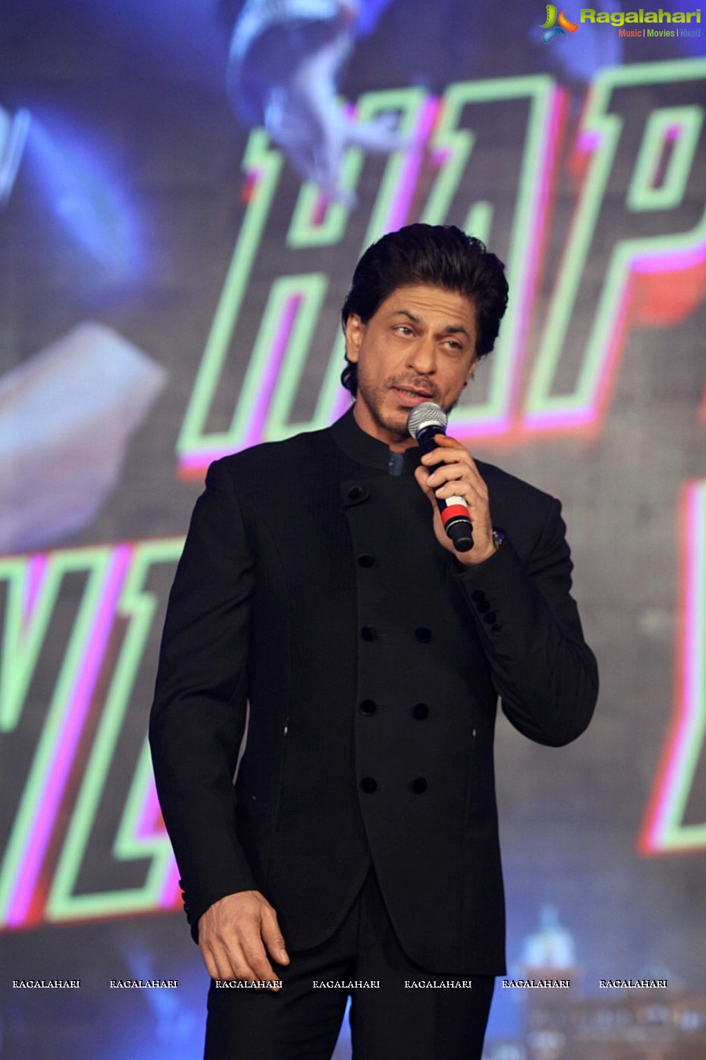 Shah Rukh Khan's Happy New Year Trailer Launch