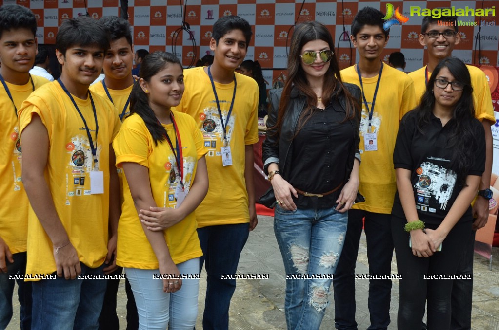 Kainaat Arora inaugurated Umang College Festival 2014, Mumbai