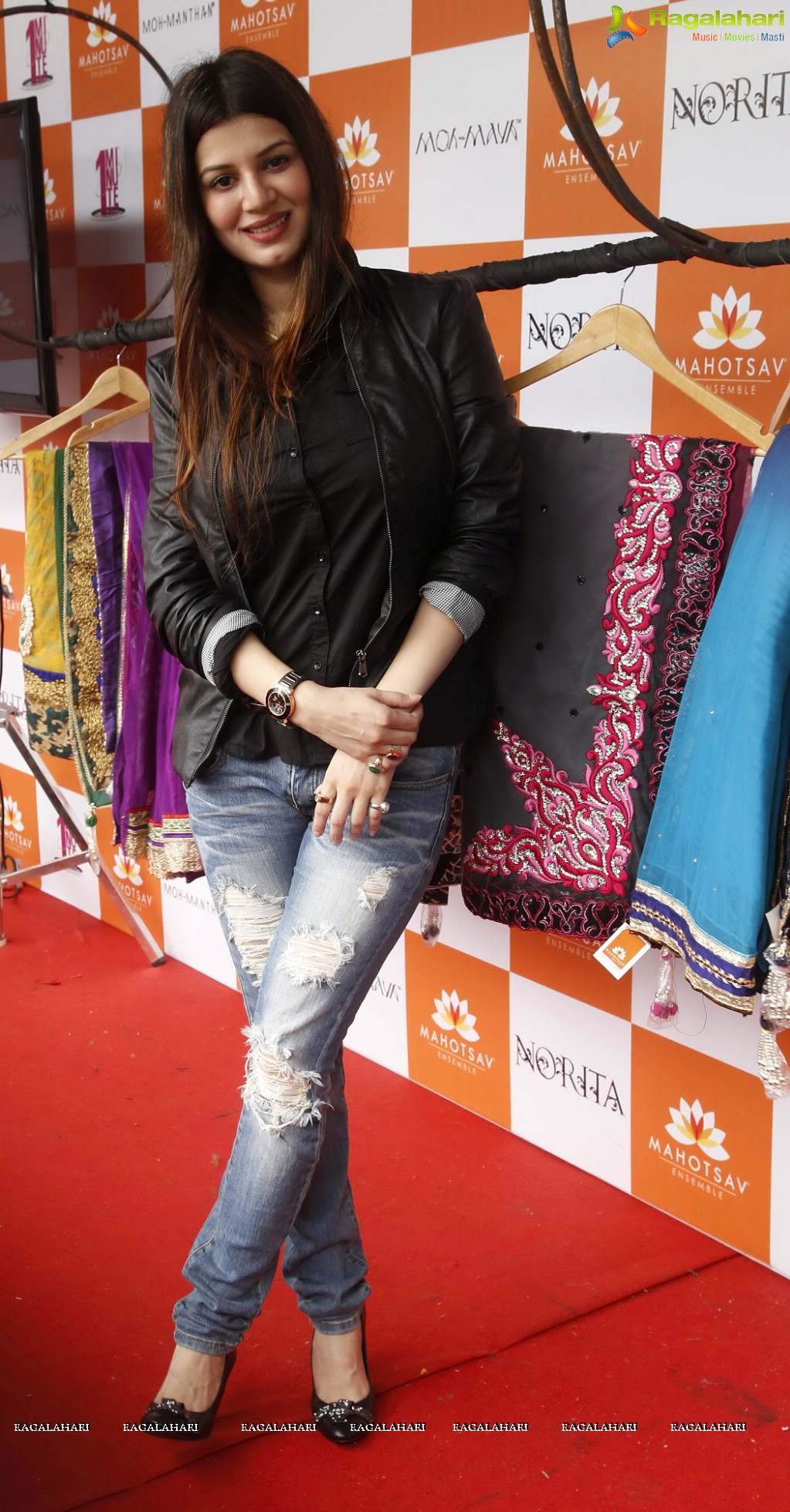 Kainaat Arora inaugurated Umang College Festival 2014, Mumbai