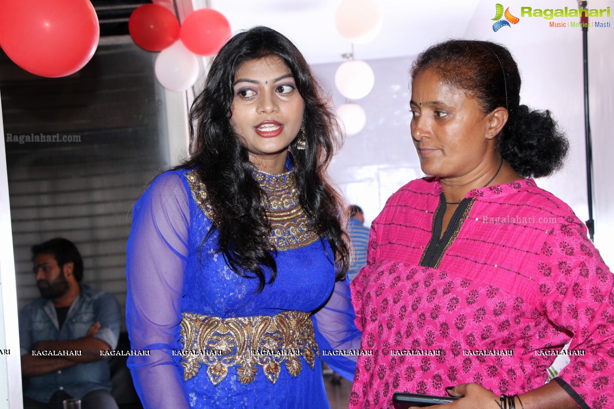 Heroine Soumya Birthday Bash 2014 at Spoil Pub