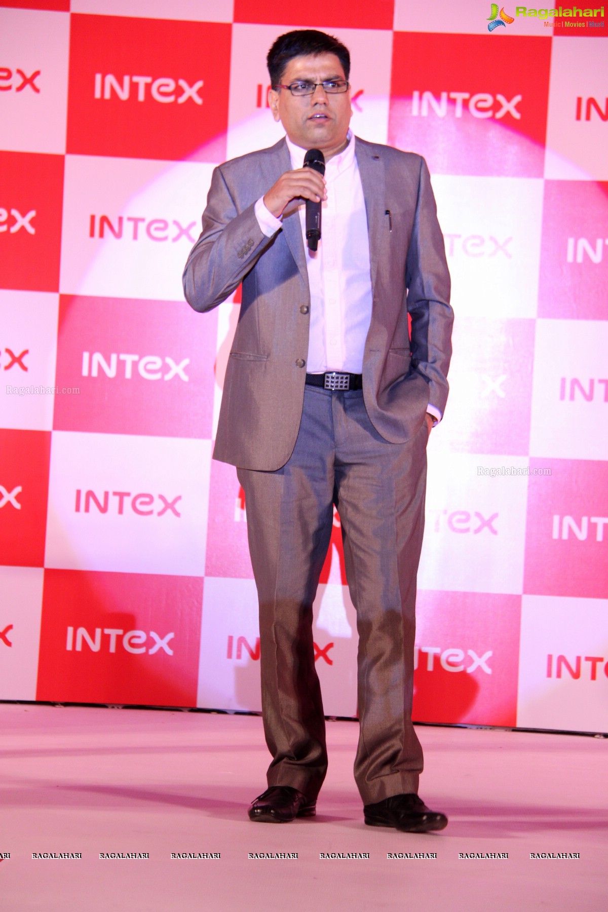 Anushka Shetty launches Intex Aqua Style Pro at Taj Krishna, Hyderabad
