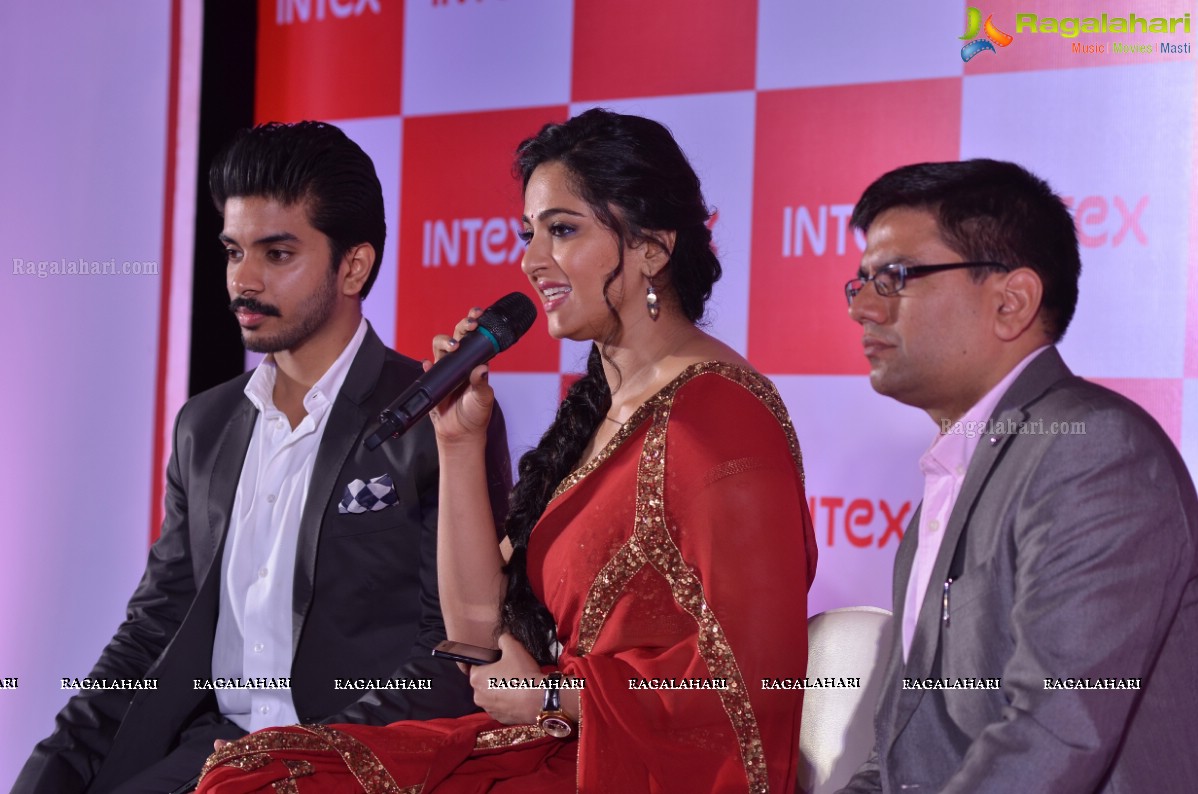 Anushka Shetty launches Intex Aqua Style Pro at Taj Krishna, Hyderabad