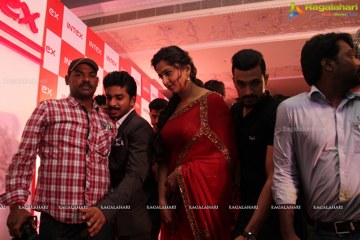 Anushka Shetty launches Intex Aqua Style Pro at Taj Krishna, Hyderabad