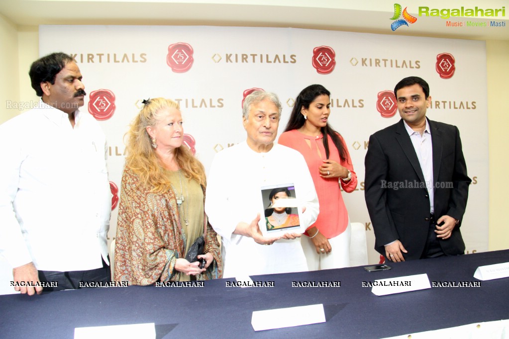 Kirtilals iPad Application Launch, Hyderabad